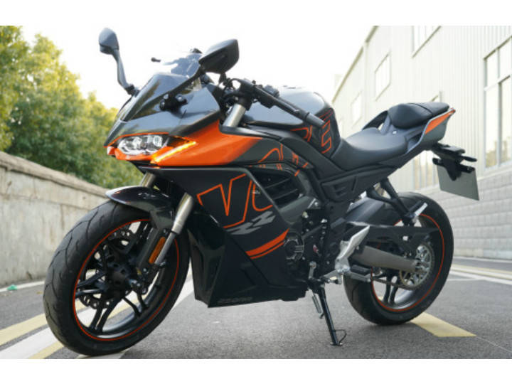 Check Out The Voge Rr Sport Bike In The Flesh Zigwheels