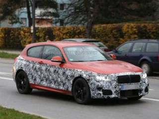 BMW 1 Series facelift spied