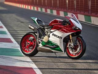 Ducati Unveils The 1299 Panigale R Final Edition