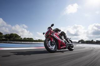 Honda CBR650R vs Honda CBR650F: What’s Changed?