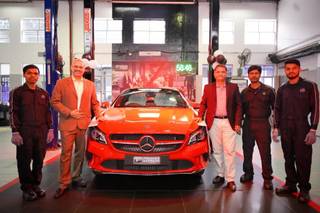 Mercedes-Benz Launches 3-Hour Express Service