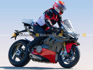 Panigale V4 Sheds Weight Thanks To A Carbon Fibre Diet