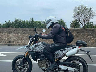 New Single-cylinder Ducati Hypermotard Spied Testing