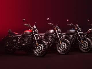 BREAKING: 2023 Jawa 42 & Yezdi Roadster Launched