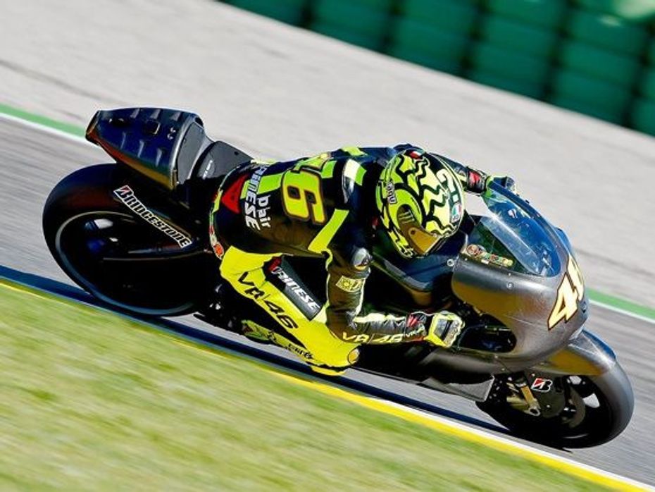 Rossi gets first 'test' of the Ducati highlights