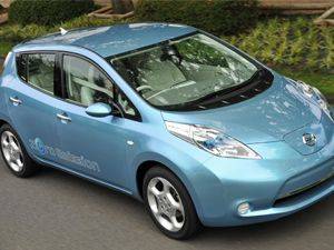 Nissan Leaf, Green Car of 2010 - ZigWheels