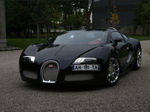 Bugatti Veyron 16.4 Grand Sport launched in India! - ZigWheels