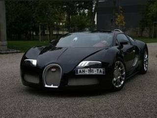 Bugatti Veyron 16.4 Grand Sport launched in India!