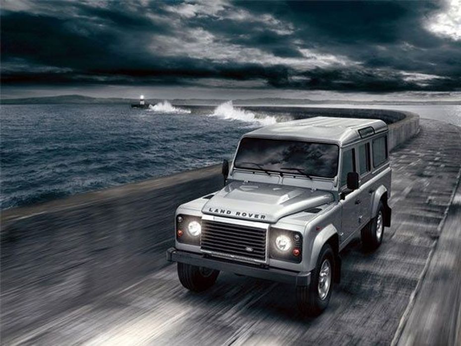 2012 Land Rover Defender highlights