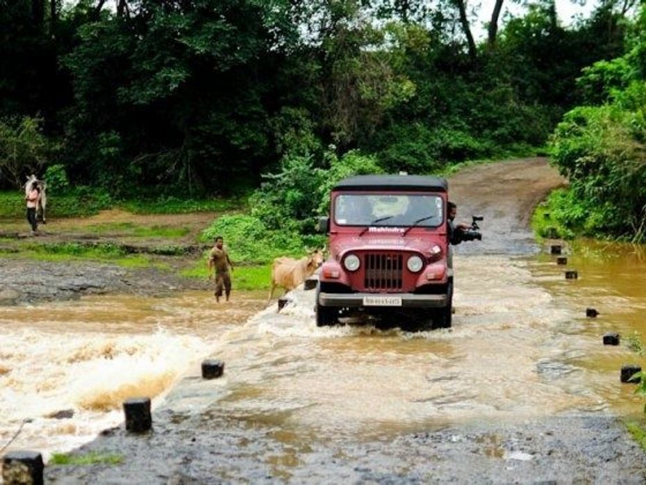 Mahindra felicitates winners of the Mahindra Monsoon Challenge 2011 highlights