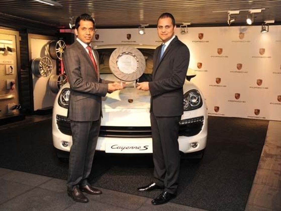 Raghu Nayak, Dealer Principal at Porsche Centre Bangalore & Ashish Chordia, Director Porsche India at the opening ceremony of the new Porsche Centre in Bangalore