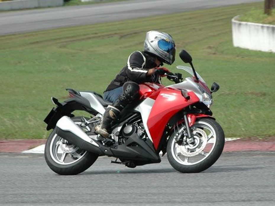 Honda CBR250R launched in India at Rs. 1.51 lakh highlights