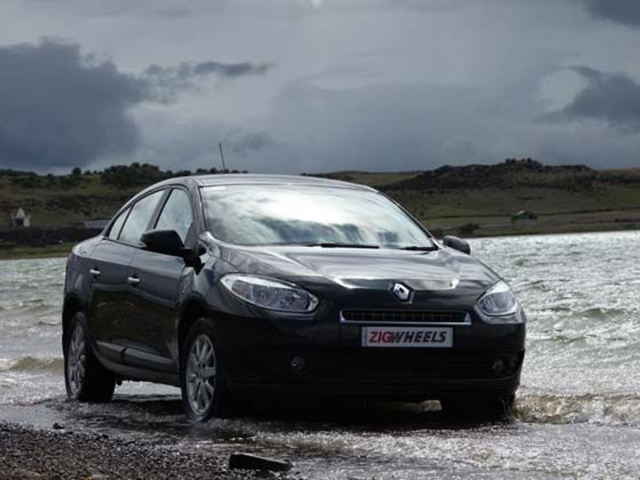 Renault Fluence_Living with it