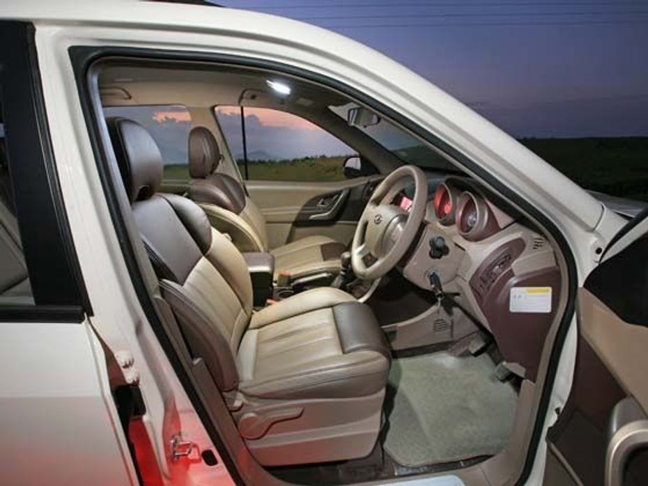 Mahindra XUV 500 Front Seating