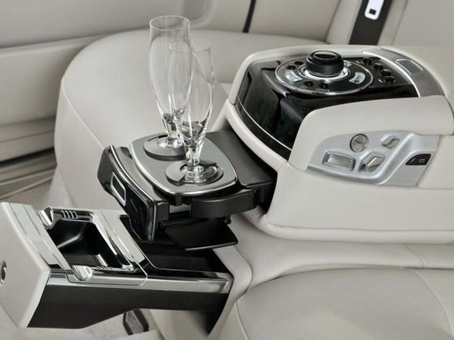 Rolls Royce Ghost Extended Wheelbase rear seat center console