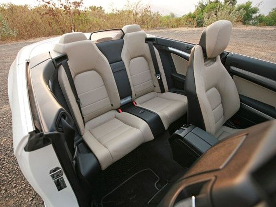Mercedes-Benz E350 Cabriolet back seats