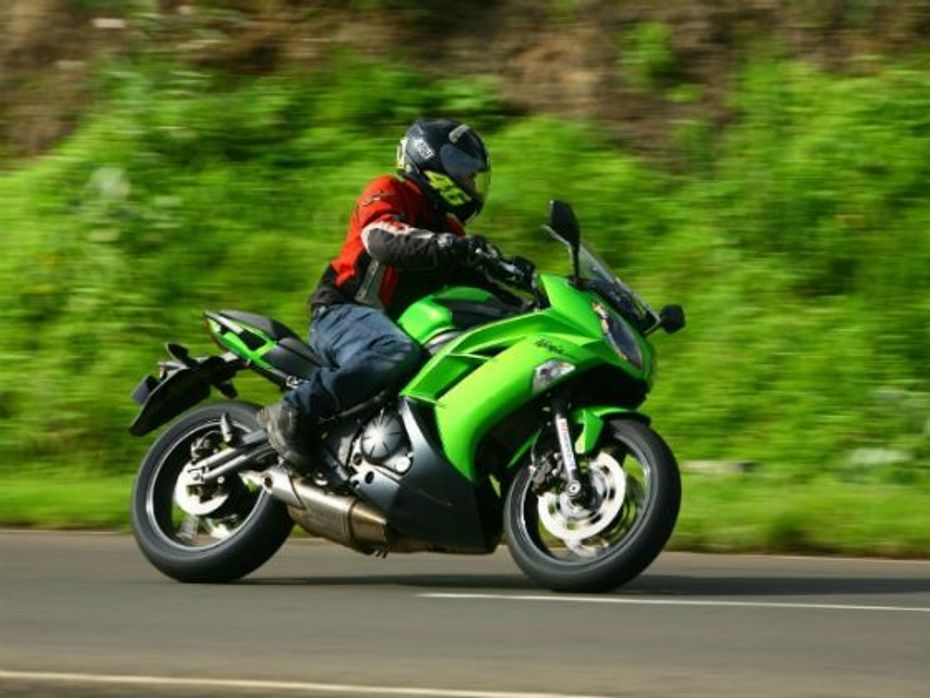 2012-Kawasaki-ninja-650-21082012-04