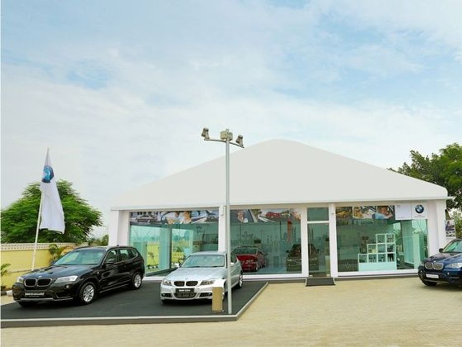 BMW mobile showroom