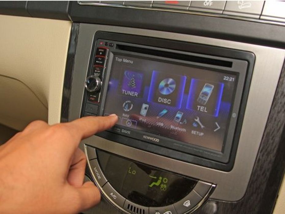 Ssanyong Rexton center console multimedia touchscreen display