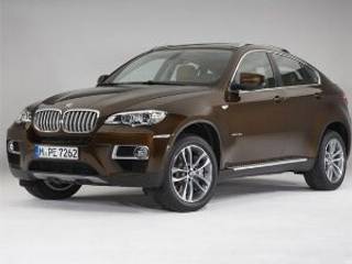 BMW X6 gets a facelift and a new engine option