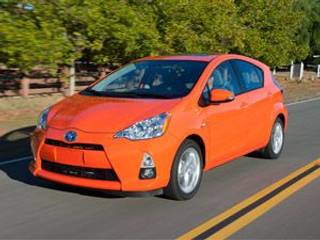 2013 Toyota Prius c revealed at Detroit Auto Show