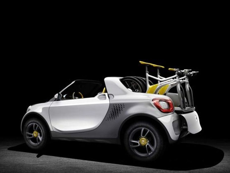 Smart For-Us open top concept revealed at Detroit Motor Show