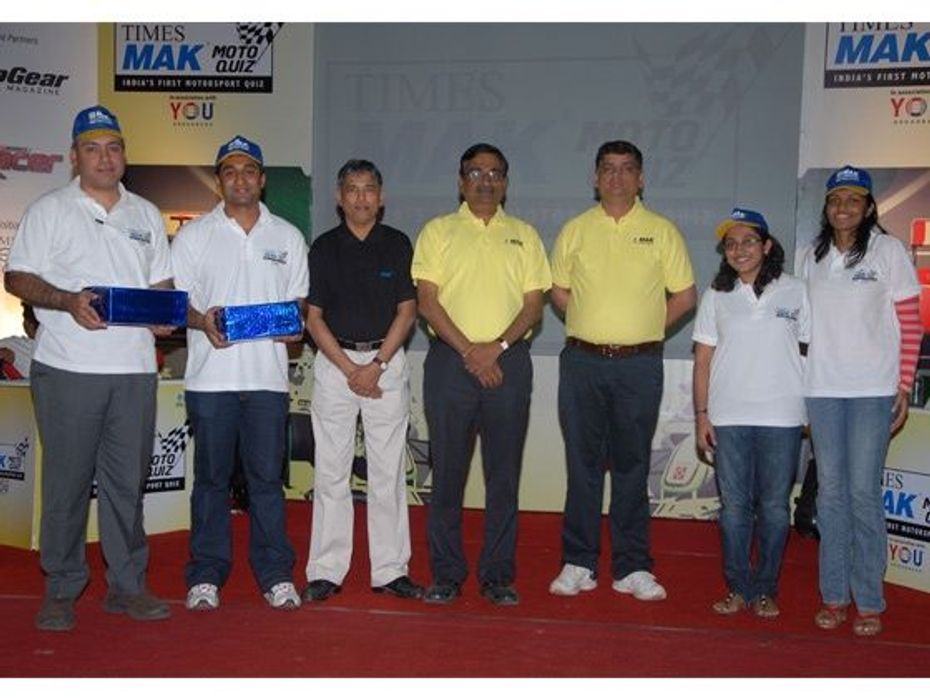 contestants for the Times MAK Moto Quiz finals from Bangalore