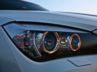 High Intensity Discharge (HID) projection headlamps