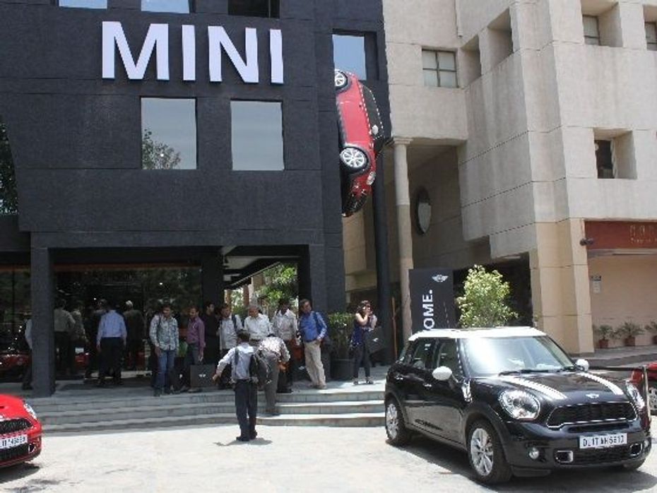 Mini Delhi dealership