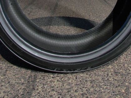 Tube vs tubeless tyres - ZigWheels