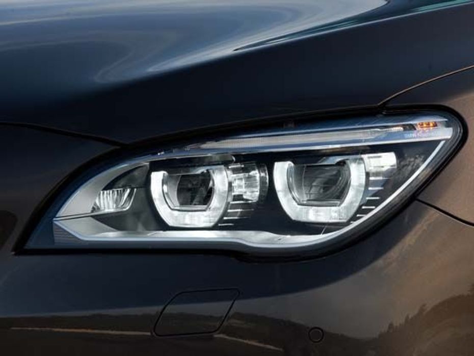 BMW 7-Series headlamp