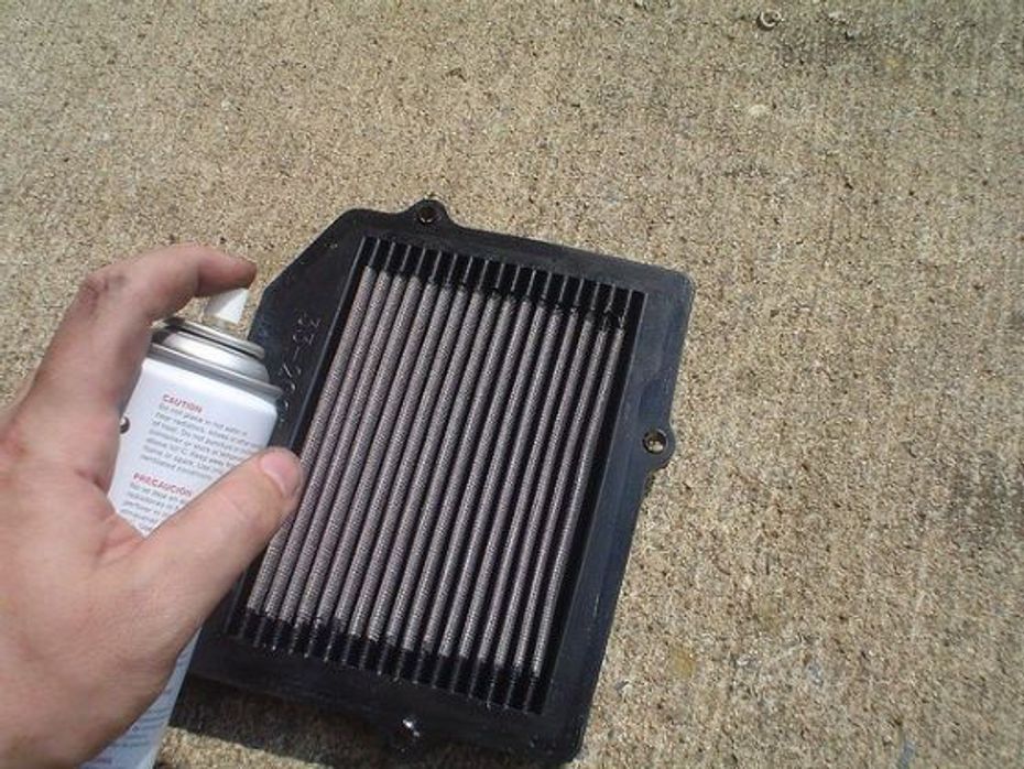 air filter cleaning spray