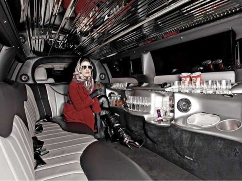 2012 Chrysler limousine Mumbai Interior