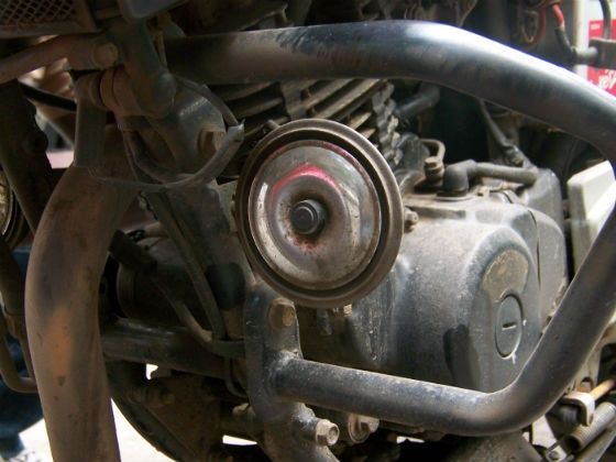 Horn should be loud and clear Horn should be loud and clear