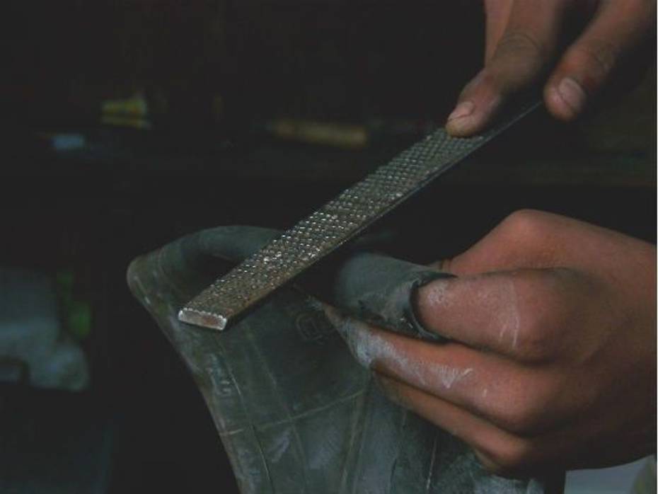 Rub the punctured area with a file Rub the punctured area with a file