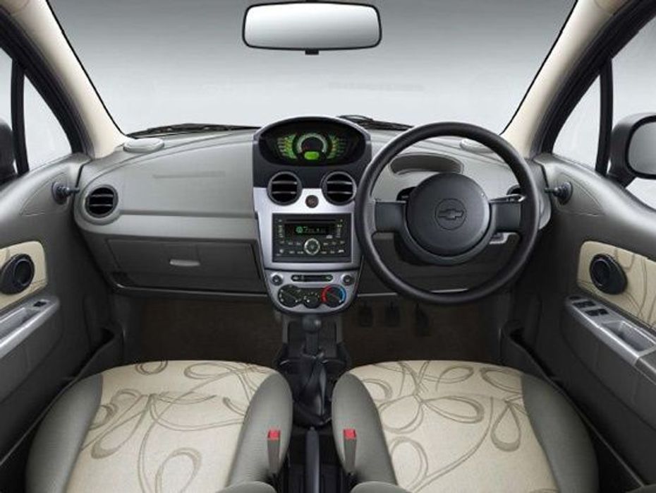 Face-lifted Chevrolet Spark interiors