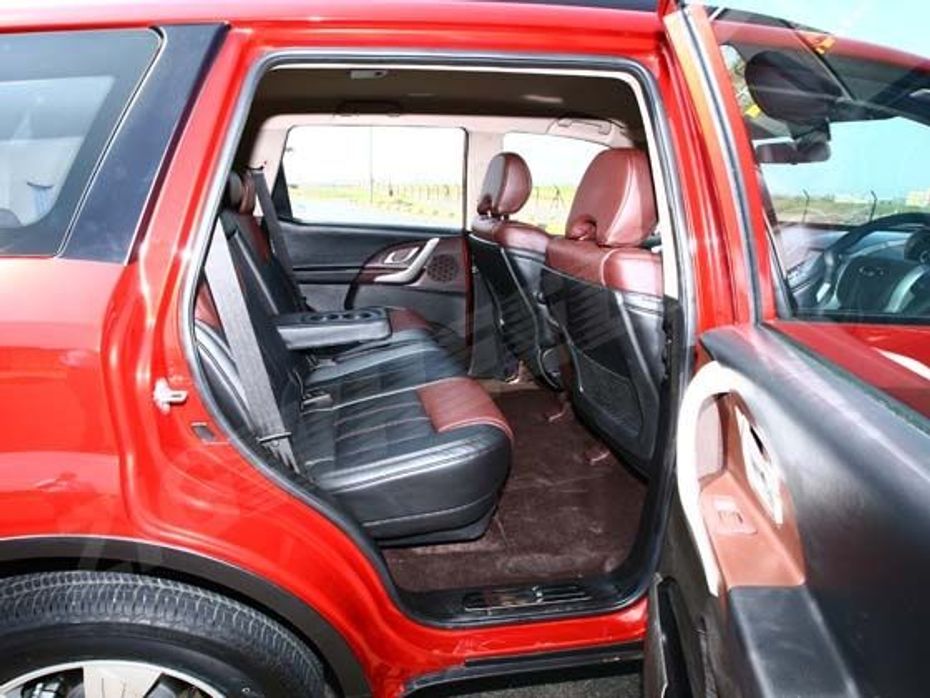 Mahindra XUV500 interiors