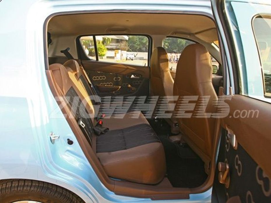 New Maruti Suzuki Alto 800 rear legroom