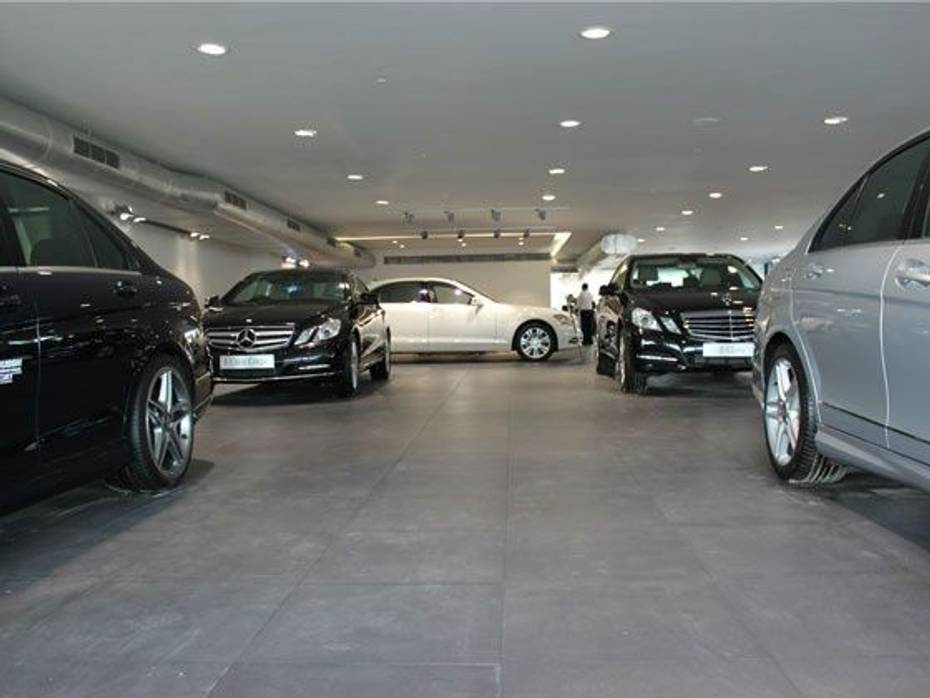 Mercedes Showroom, Delhi