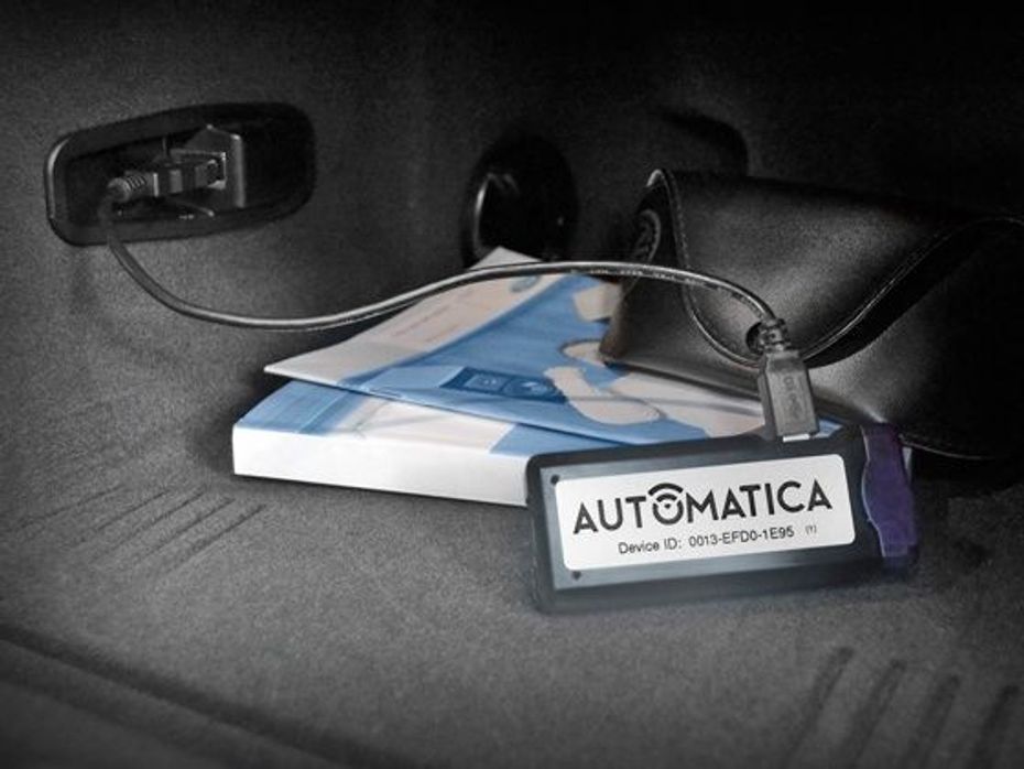 Inrette Automatica Cloud Syncing Audio Dongle Glove Box