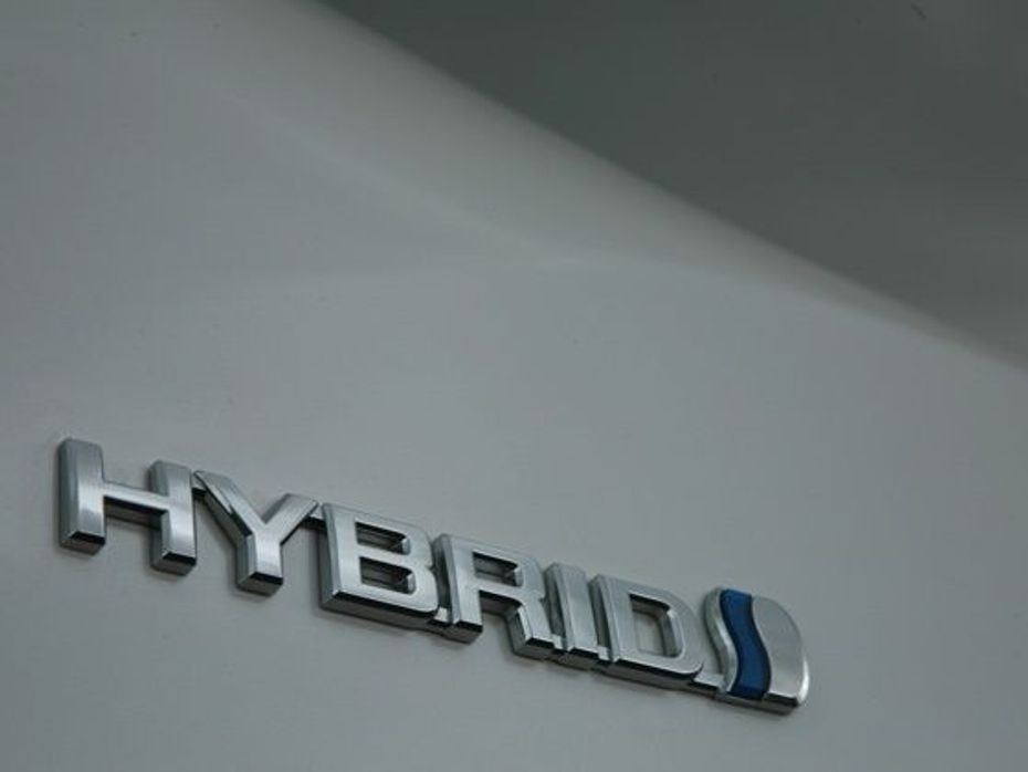 Toyota Camry Hybrid badge