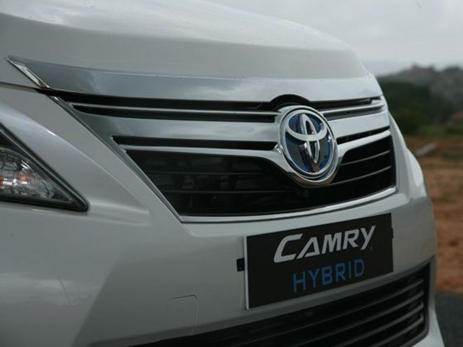 Toyota Camry Hybrid front grille