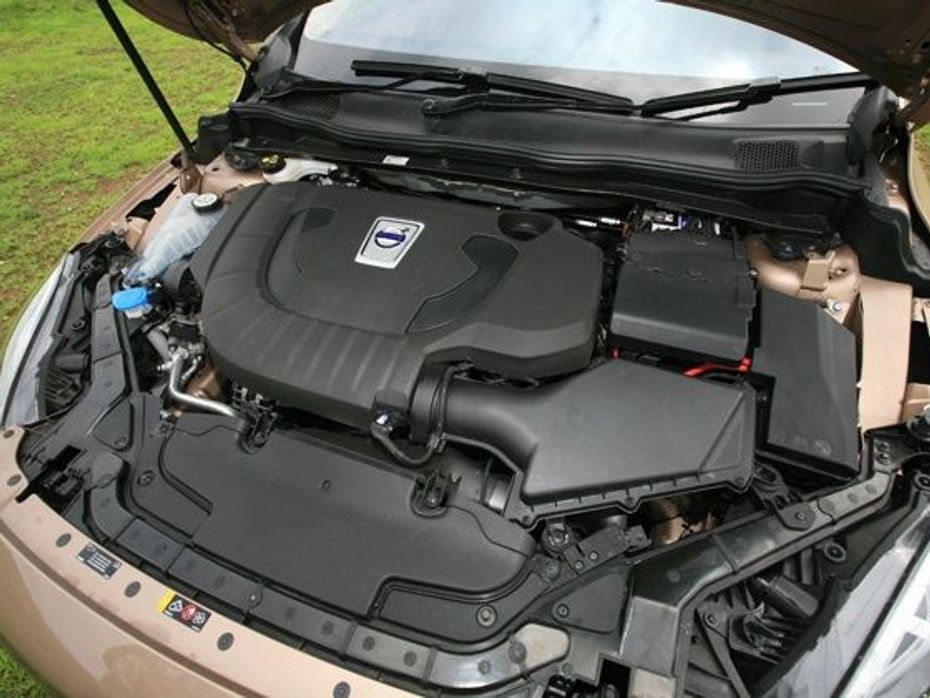 Volvo V40 CrossCountry engine