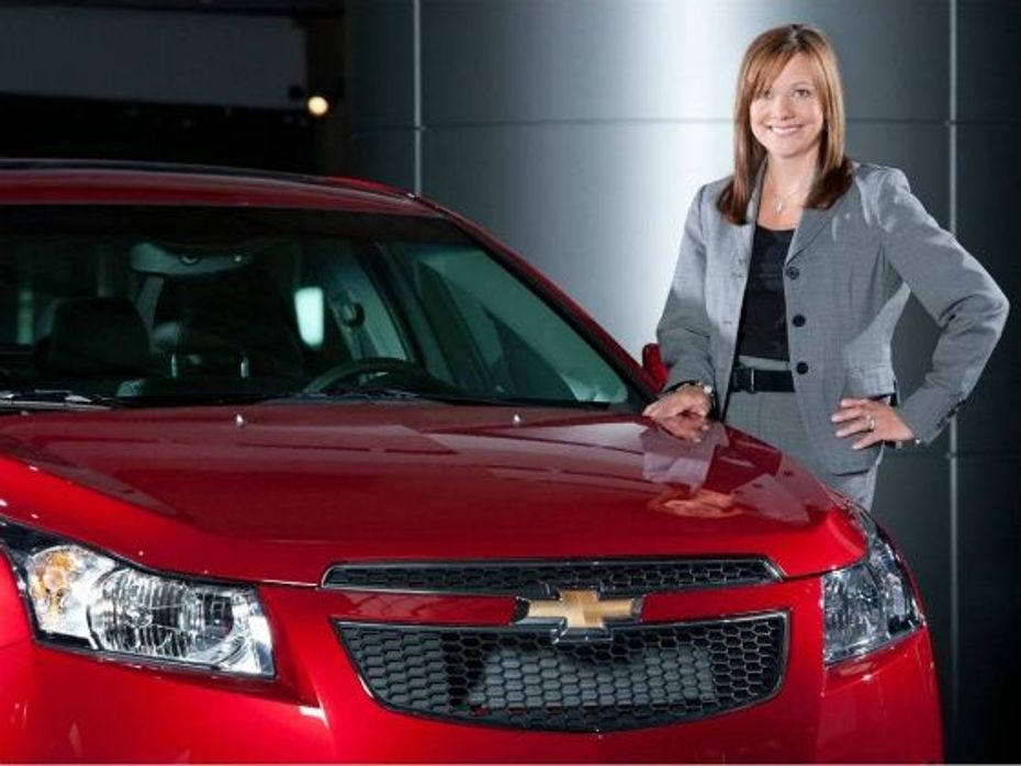 Mary Barr becomes first woman CEO of GM