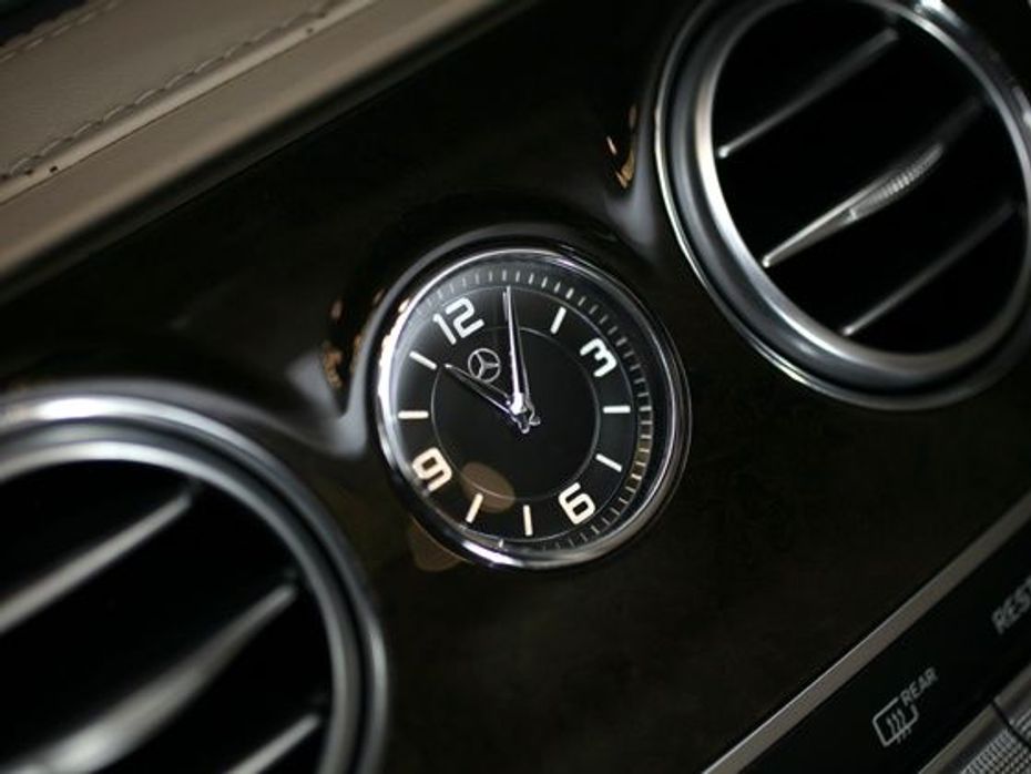 2014 Mercedes-Benz S-Class Clock
