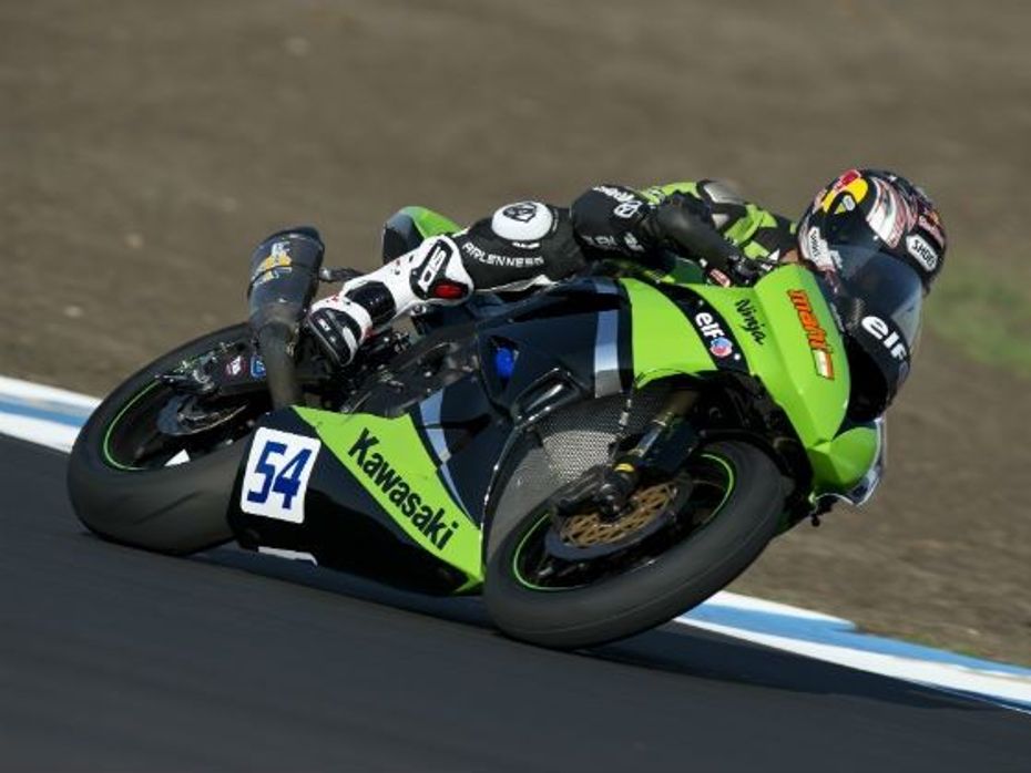 Kenan Sofuoglu in action at Philip Island for pre season test