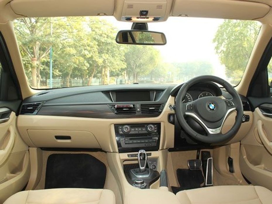 2013 BMW X1 sDrive20d cabin