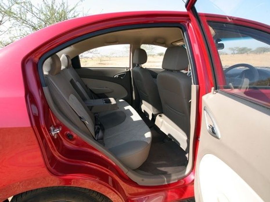 Chevrolet Sail Sedan rear passenger legroom