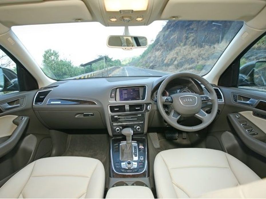 New Audi Q5 cabin area
