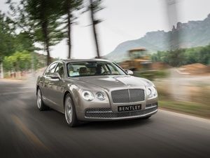 2013 Bentley Continental Flying Spur : First Drive